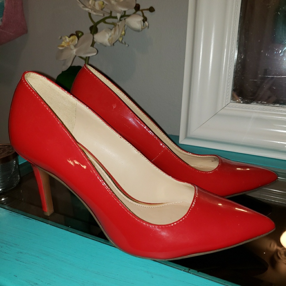 🚨📢OFFER🚨📢 Red Shoes👠👠👠👠👠💁🏻‍♀️